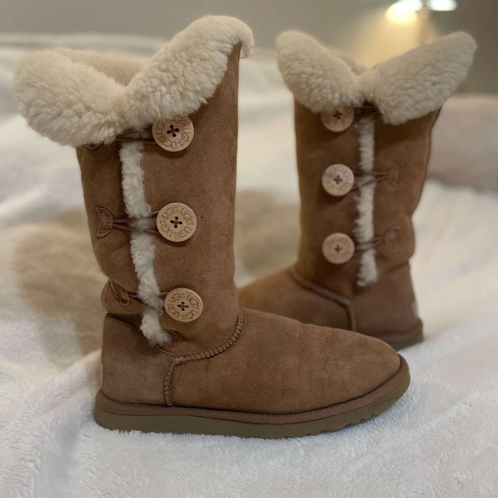 UGG Bailey button boots tan